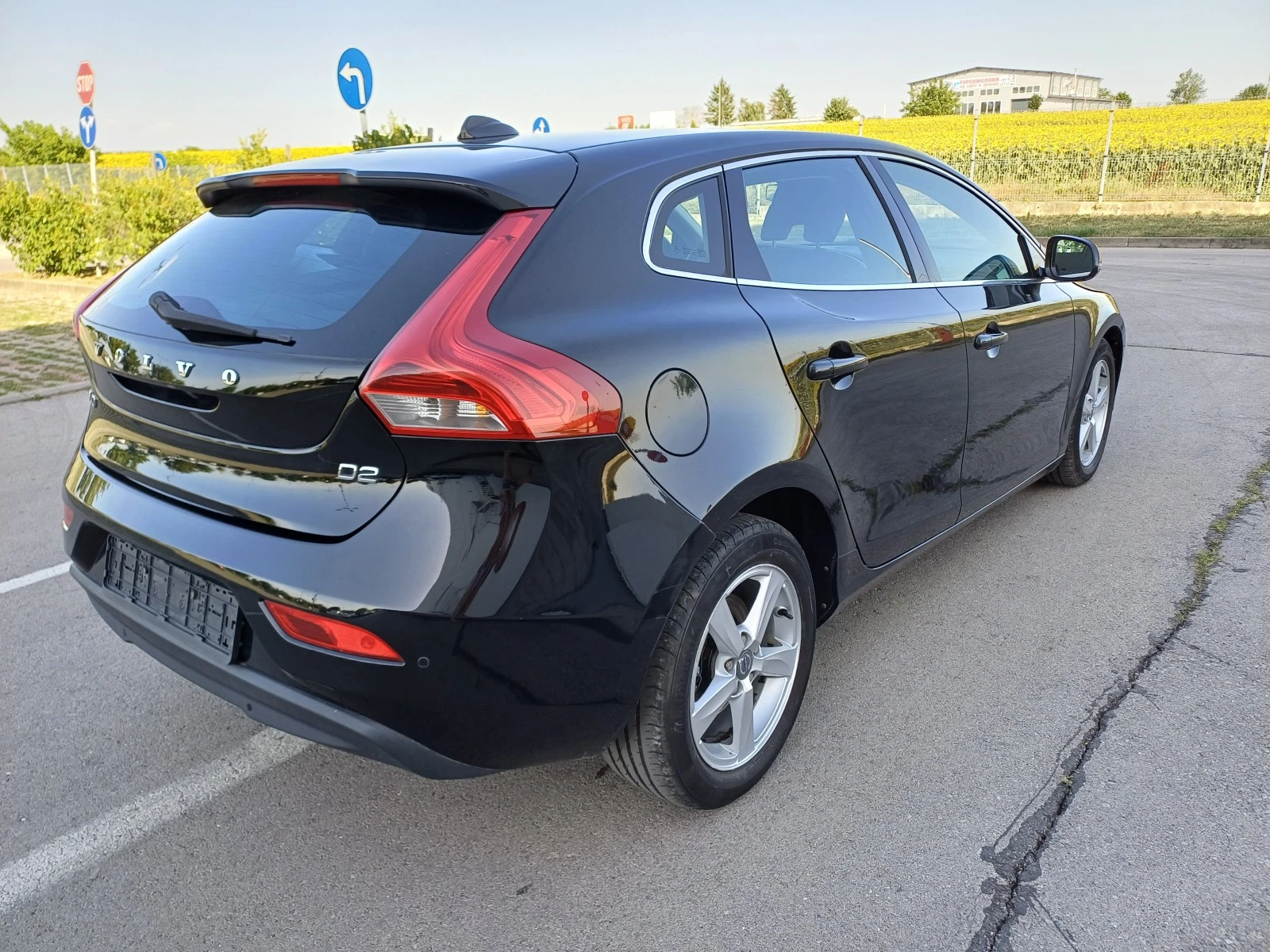 Volvo V40 1.6 TDI KAMERA - изображение 4