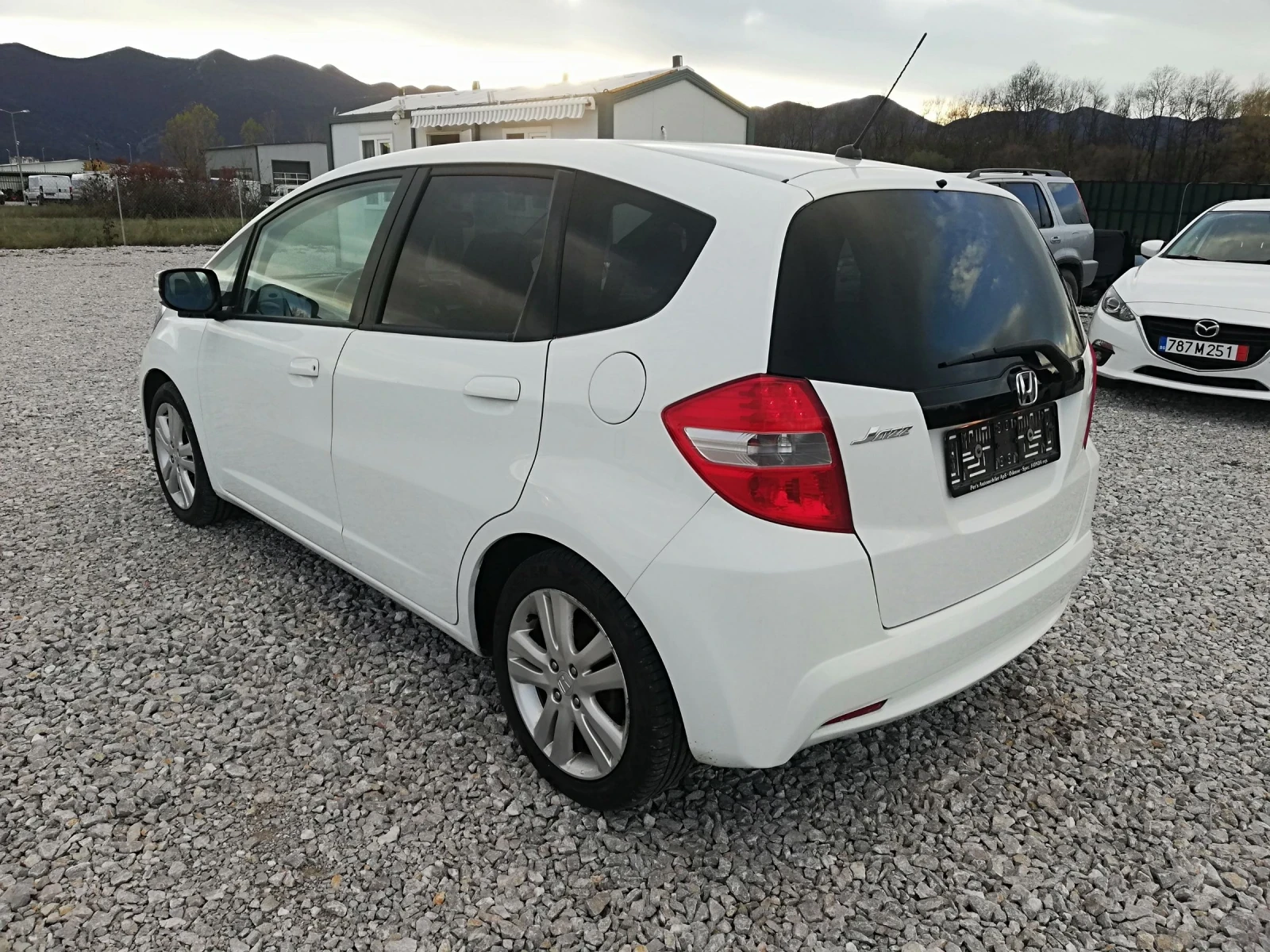 Honda Jazz 1.3i kli navi  | Mobile.bg   4