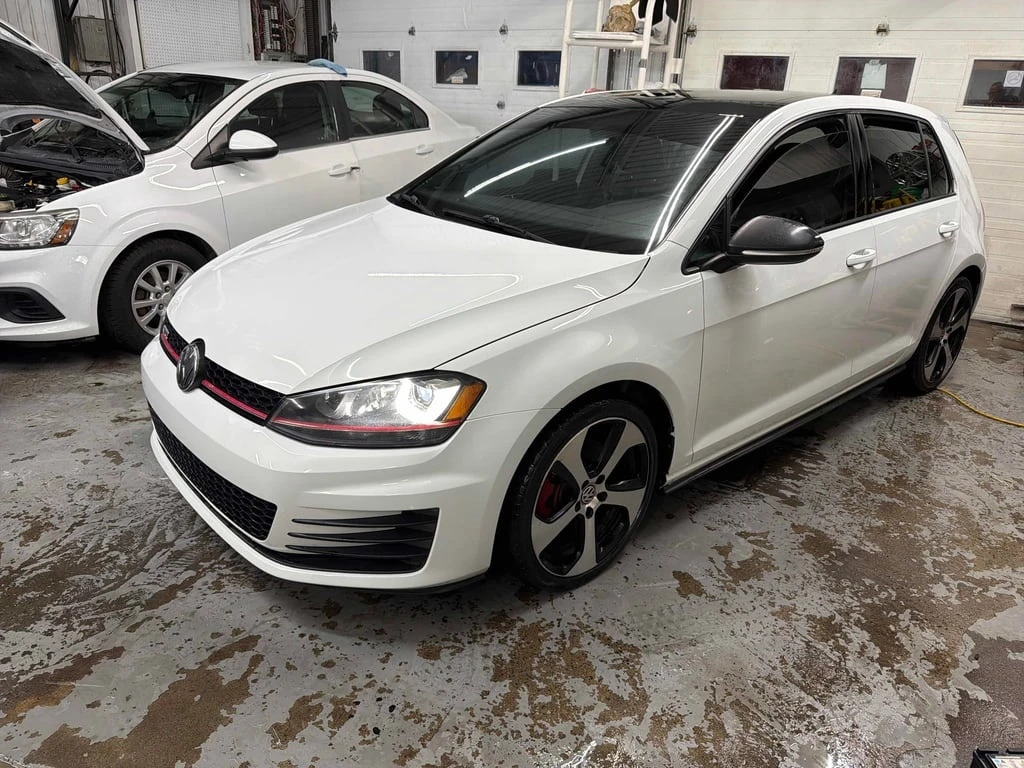 VW Golf * GTI * CARFAX *  - изображение 2