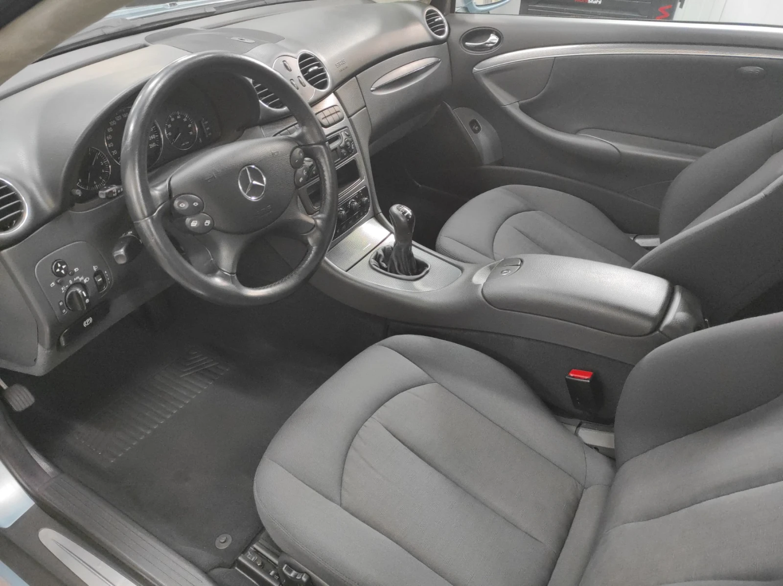 Mercedes-Benz CLK 240 - изображение 10