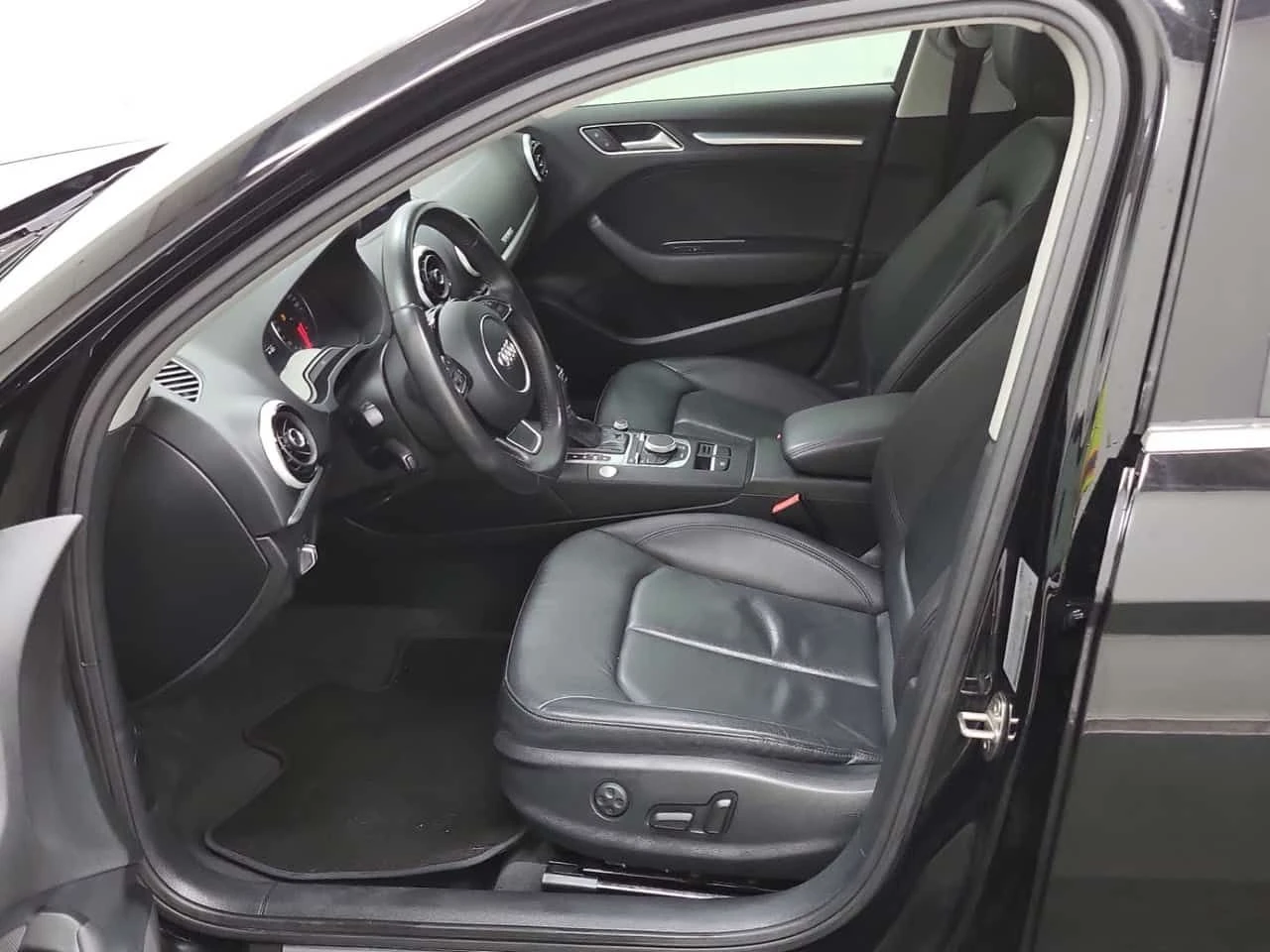 Audi A3 2.0T PROGRESSIV| ПОДГРЕВ| ШИБЕДАХ| 2 КЛЮЧА - изображение 10