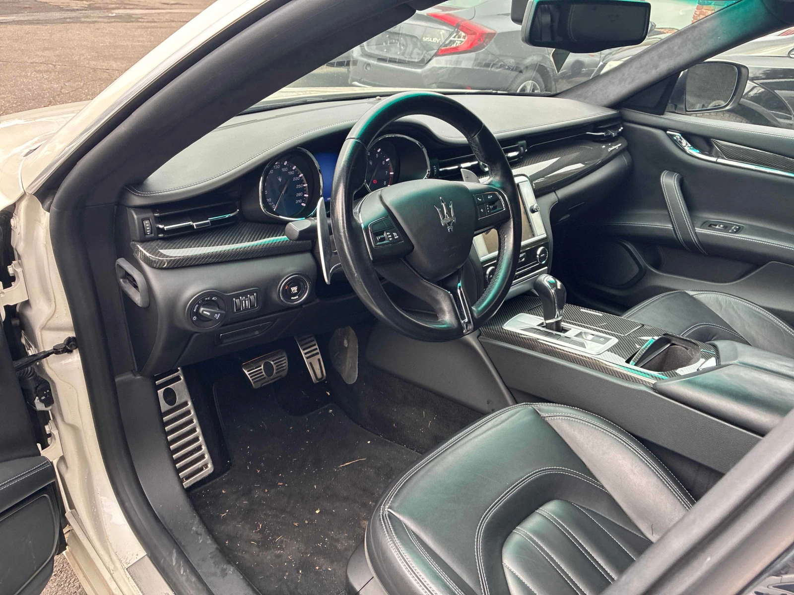 Maserati Quattroporte * * CARFAX * * АВТО КРЕДИТ * * , снимка 4 - Автомобили и джипове - 53890641