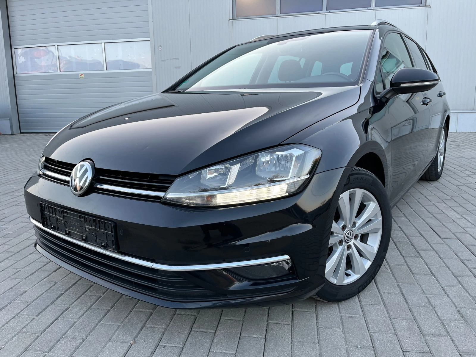 VW Golf 1.6 TDI TUV-Германия Реални Километри | Auto.bg — изображение 1