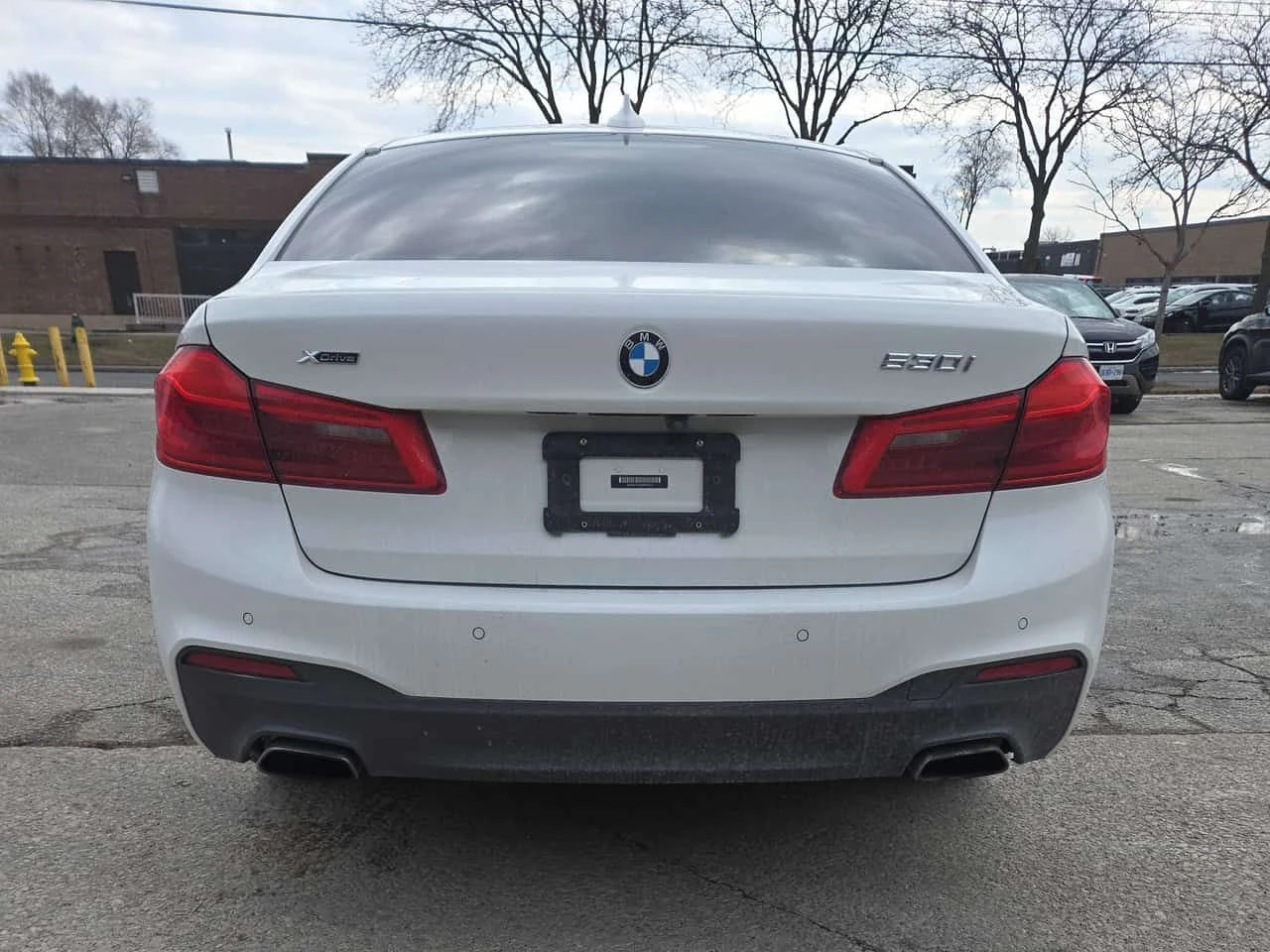 BMW 530 i xDrive/CARFAX/ШИБИДАХ/ПОДГРЕВИ, снимка 5 - Автомобили и джипове - 53925313