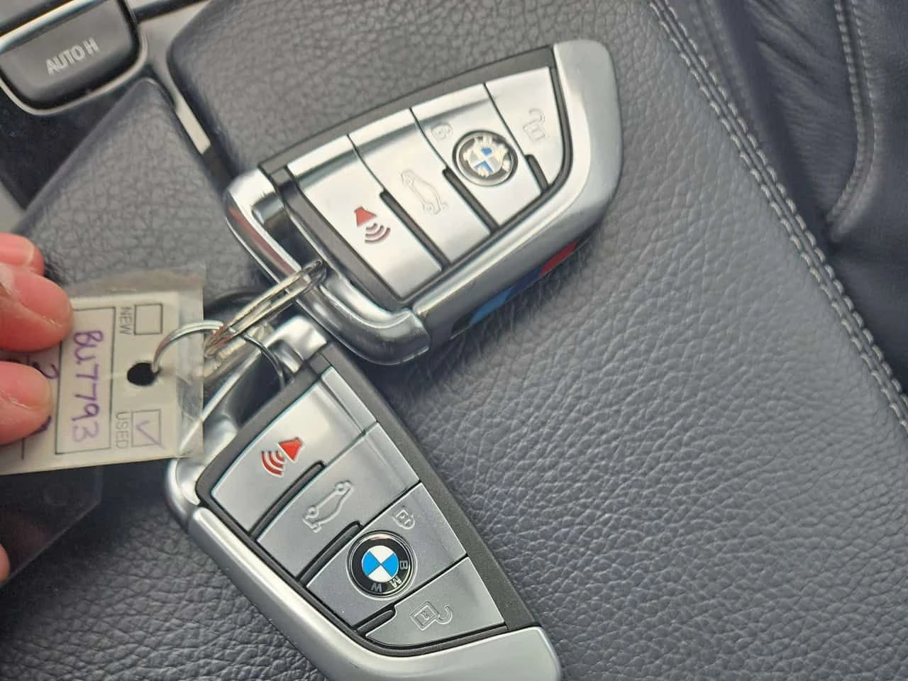 BMW 530 i xDrive/CARFAX/ШИБИДАХ/ПОДГРЕВИ, снимка 16 - Автомобили и джипове - 53925313