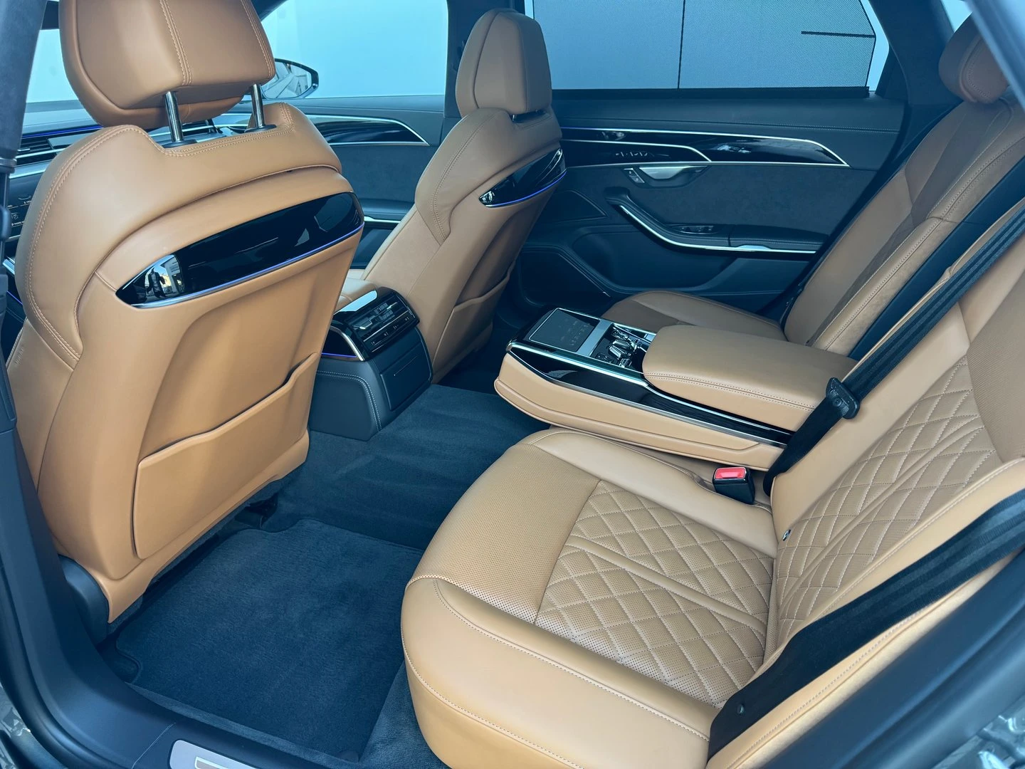 Audi A8 | Mobile.bg � ����������� 7
