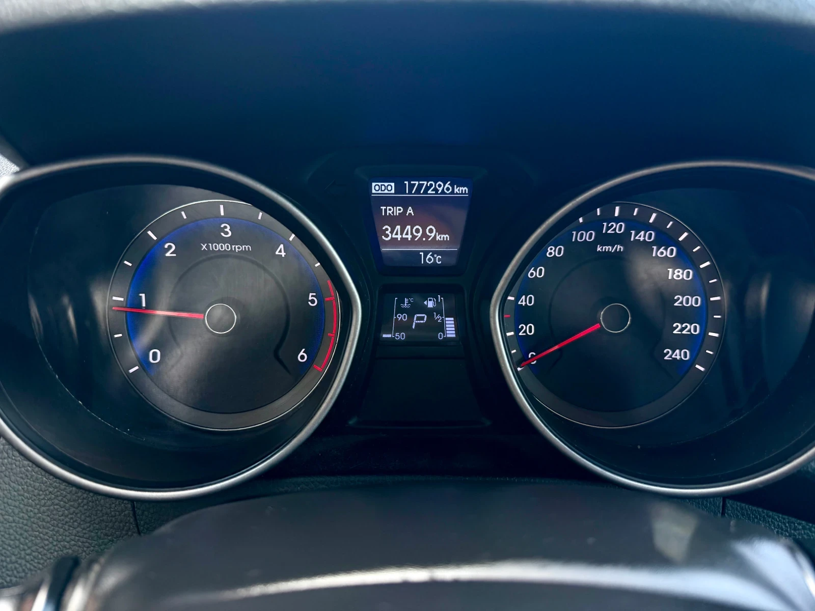 Hyundai I30 1.6CRDI-���������-SPORT-������ 170�.�� | Mobile.bg � ����������� 8