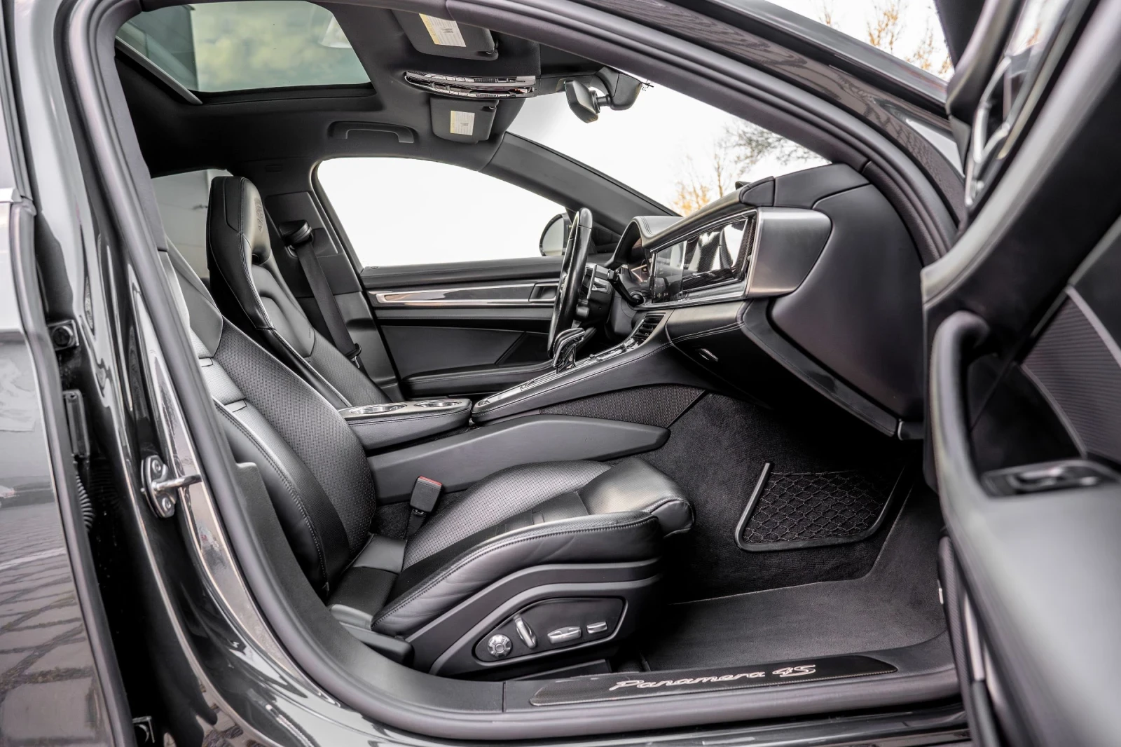 Porsche Panamera 4S/4x4/CHRONO/CARBON, снимка 11 - Автомобили и джипове - 54261598