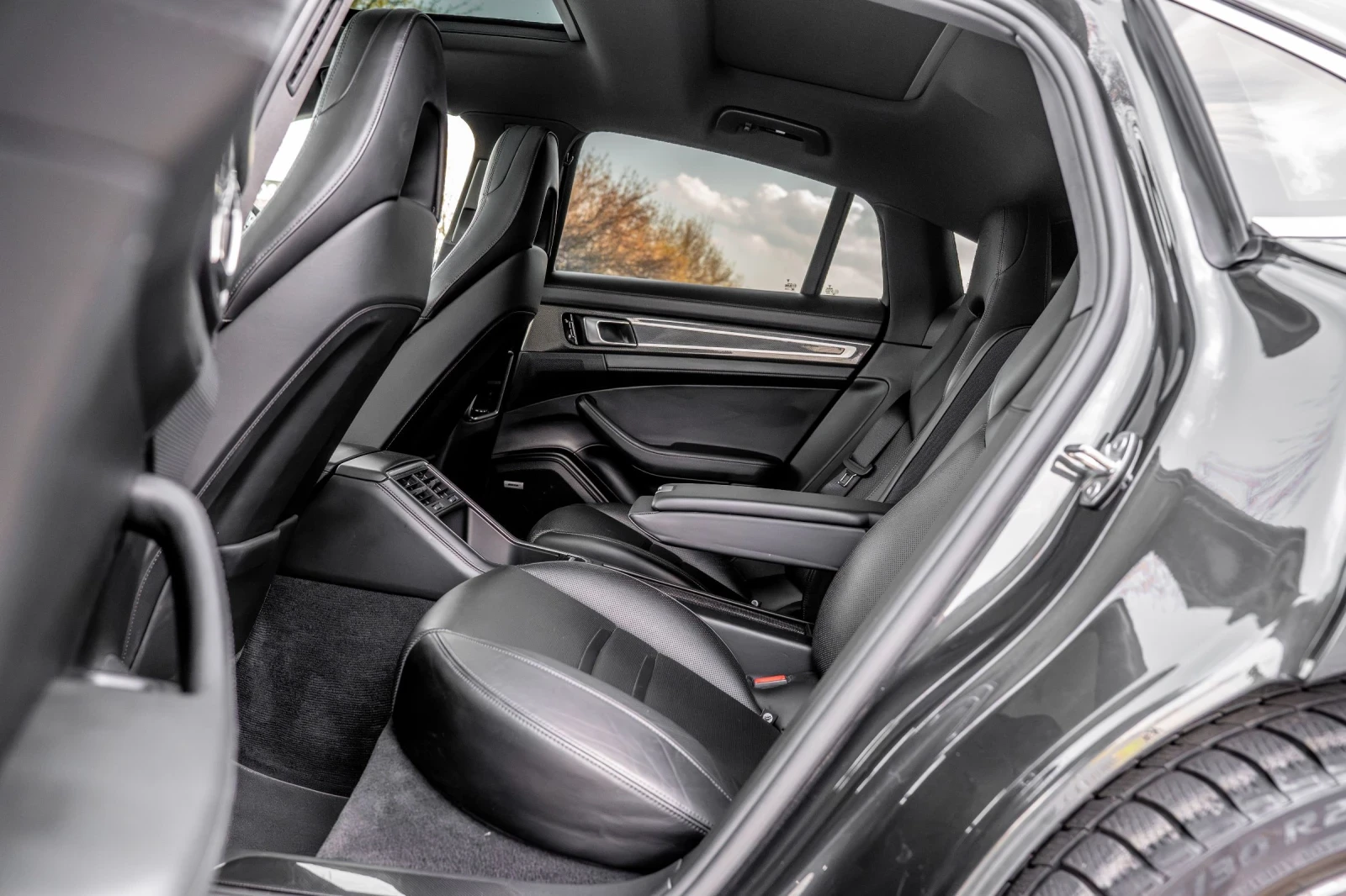 Porsche Panamera 4S/4x4/CHRONO/CARBON, снимка 12 - Автомобили и джипове - 54261598