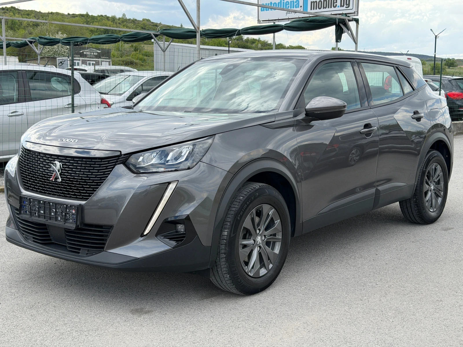 Peugeot 2008 1.2 Puretech , снимка 3 - Автомобили и джипове - 54378570