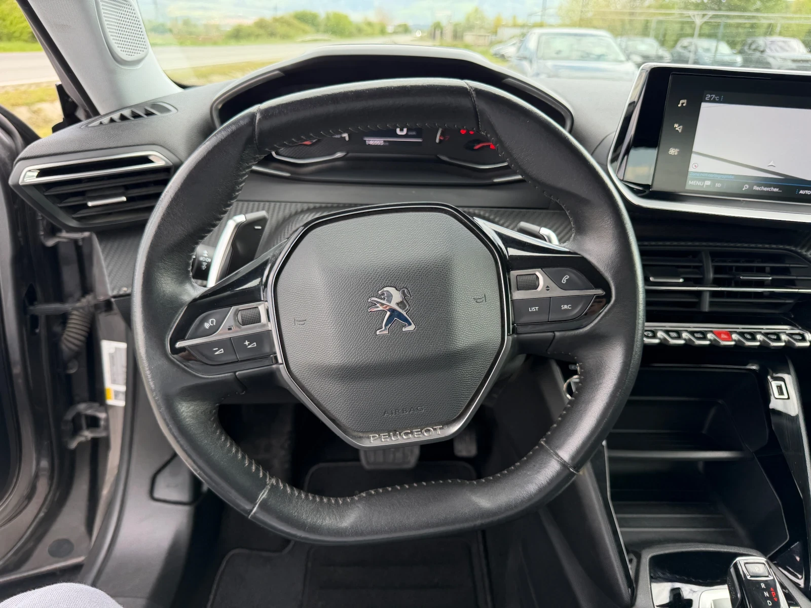 Peugeot 2008 1.2 Puretech , снимка 16 - Автомобили и джипове - 54378570