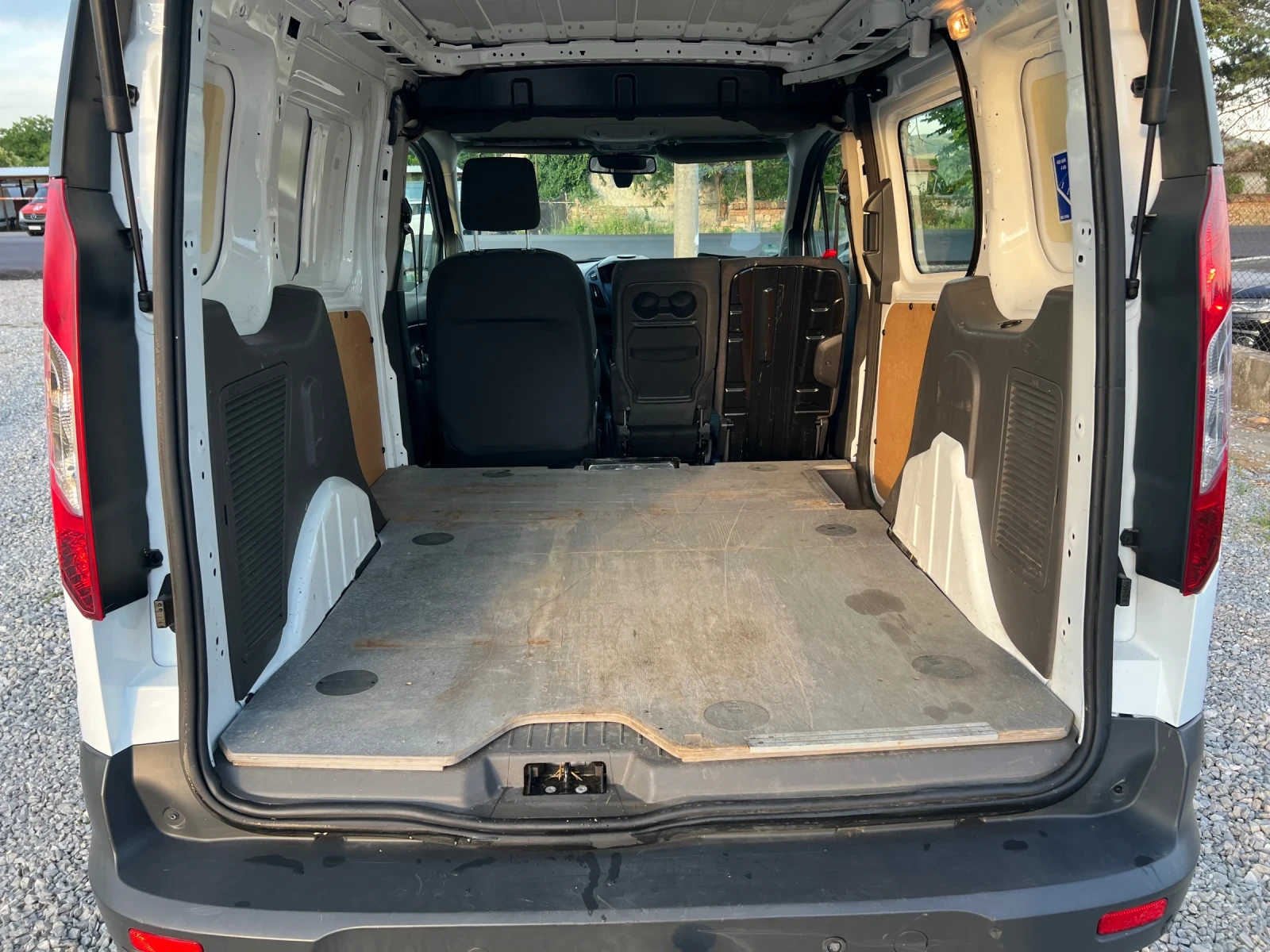 Ford Connect, снимка 13 - Автомобили и джипове - 54840861