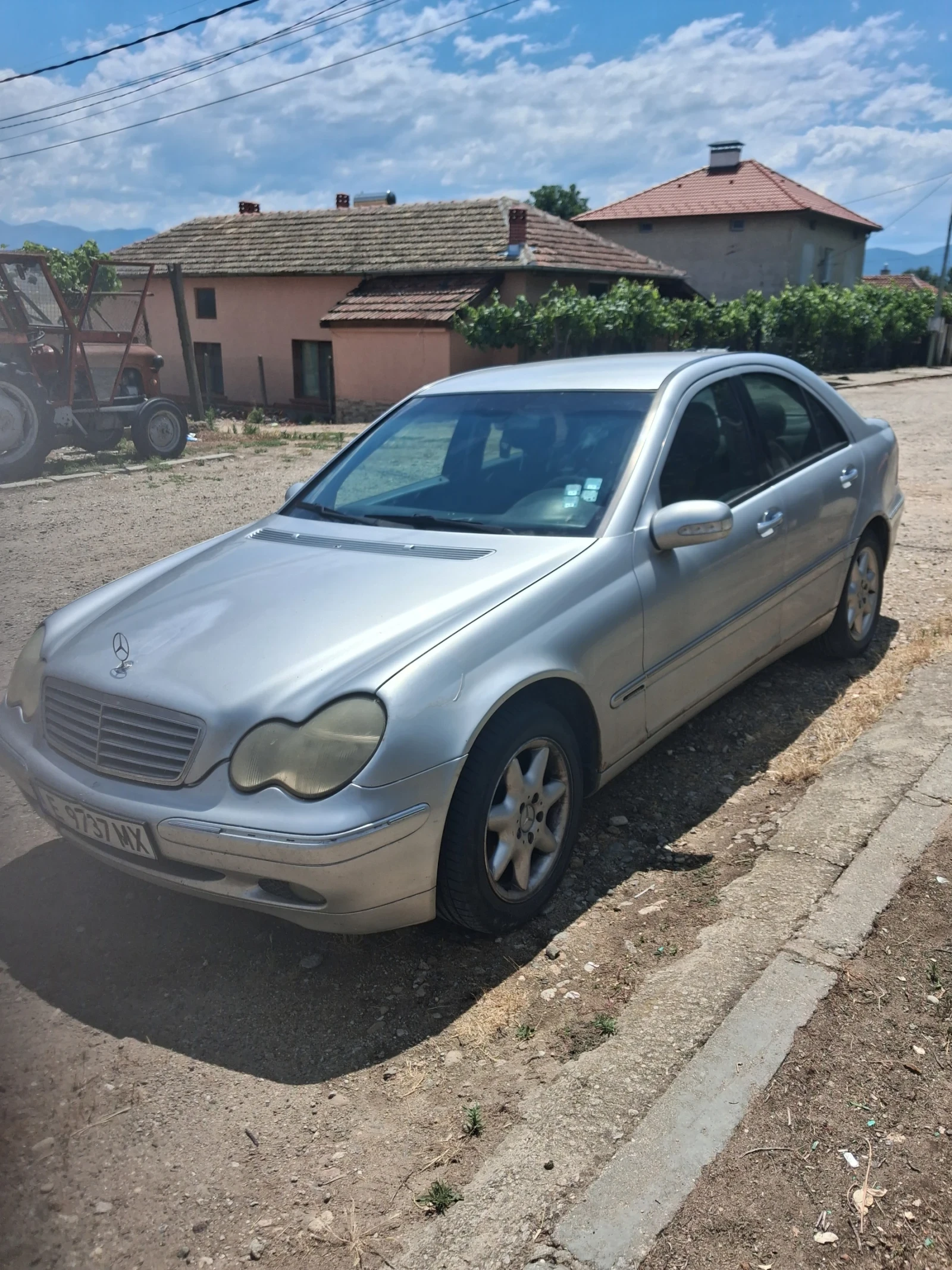 Mercedes-Benz C 180, снимка 4 - Автомобили и джипове - 54978672