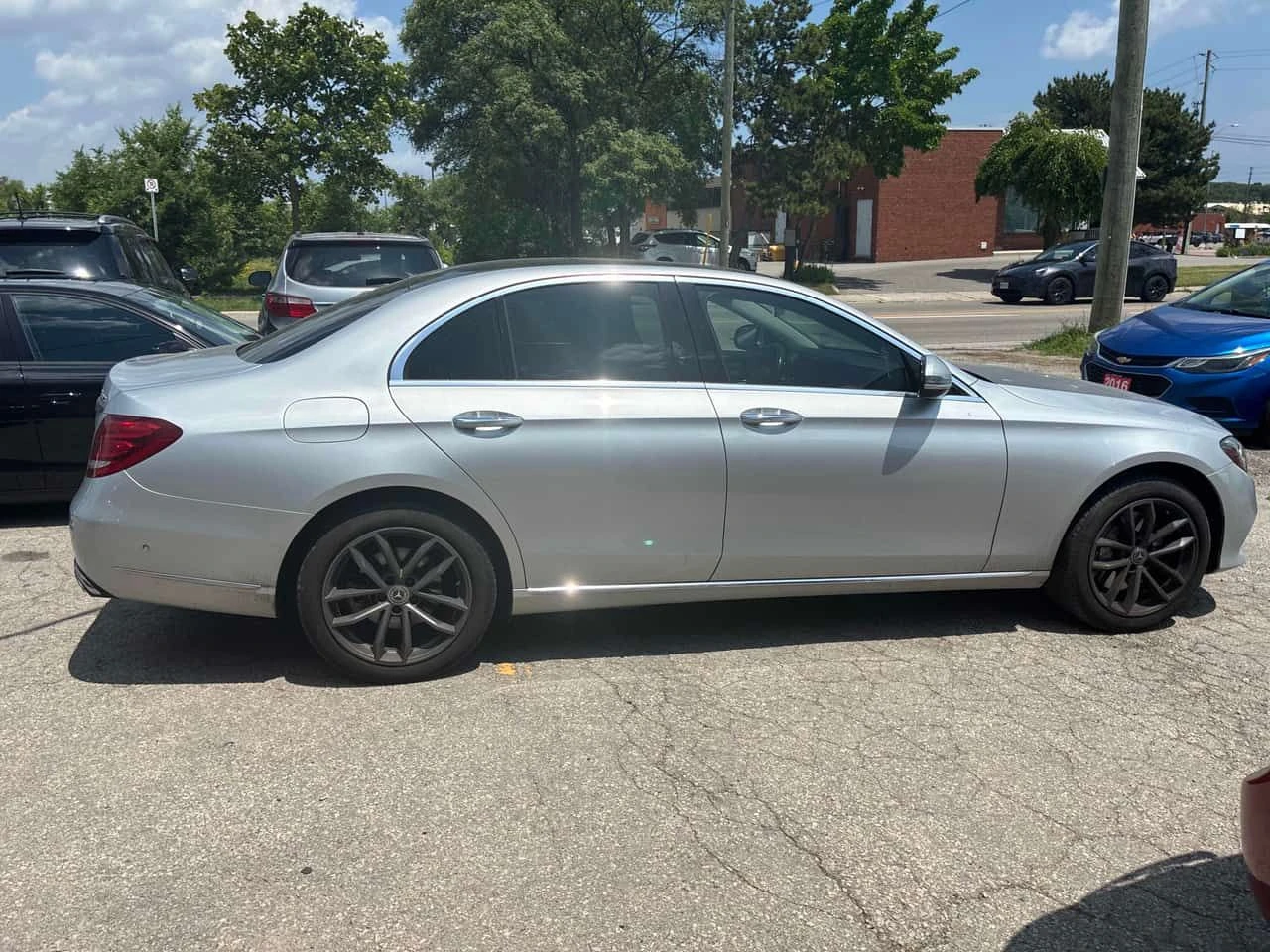 Mercedes-Benz E 300 * CARFAX * ЦЕНА ДО БГ, снимка 3 - Автомобили и джипове - 55258863