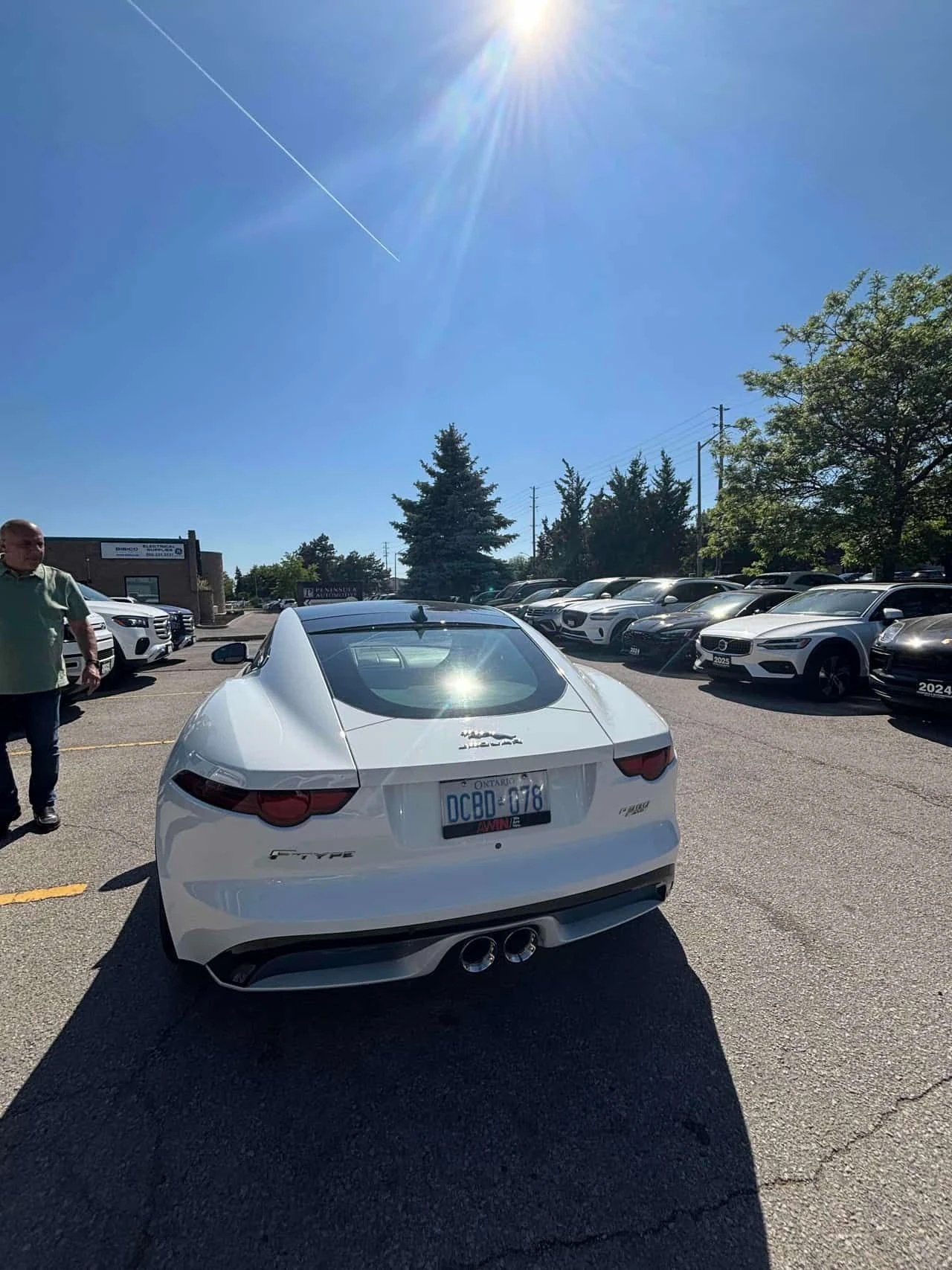 Jaguar F-Type  R Dynamic / CARFAX / АВТОКРЕДИТ , снимка 4 - Автомобили и джипове - 55500247