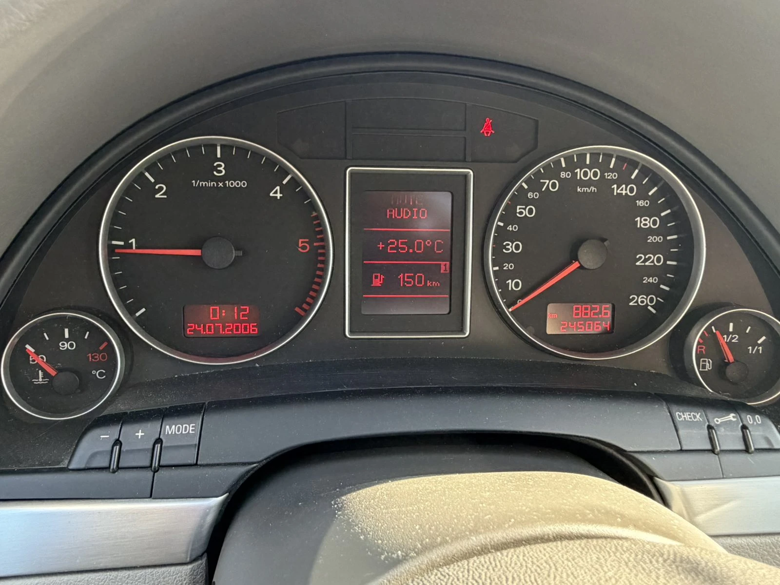 Audi A4 2.0 DISEL, снимка 12 - Автомобили и джипове - 56270358