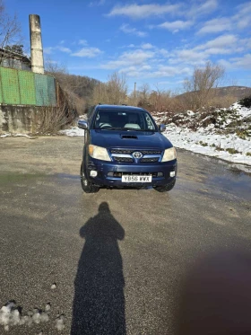 Toyota Hilux Пикап, снимка 1