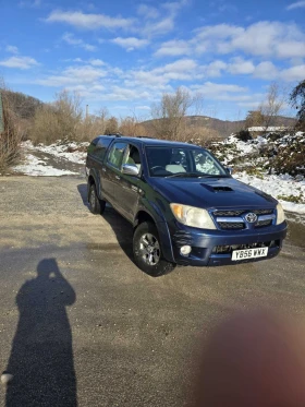 Toyota Hilux Пикапа се продава за части, снимка 2