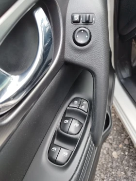 Nissan Qashqai 1.5 DCI, TEKNA, PANORAMA - 24800 лв. - 53810956 16