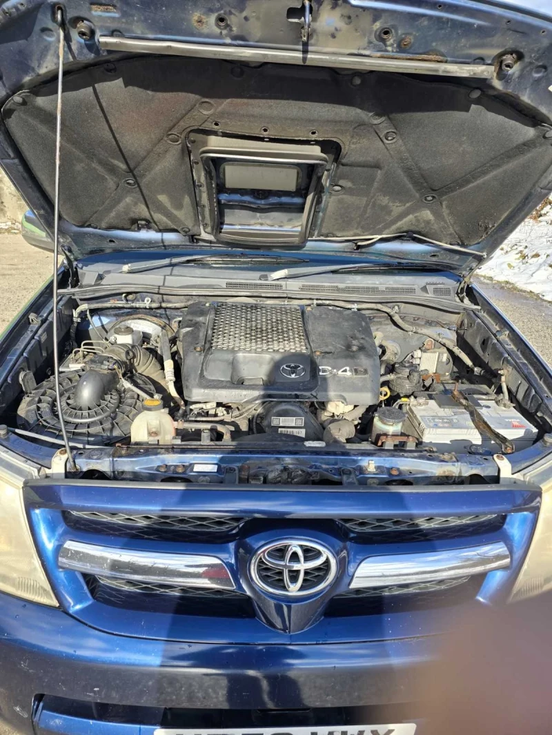 Toyota Hilux Пикап, снимка 11 - Автомобили и джипове - 48374812