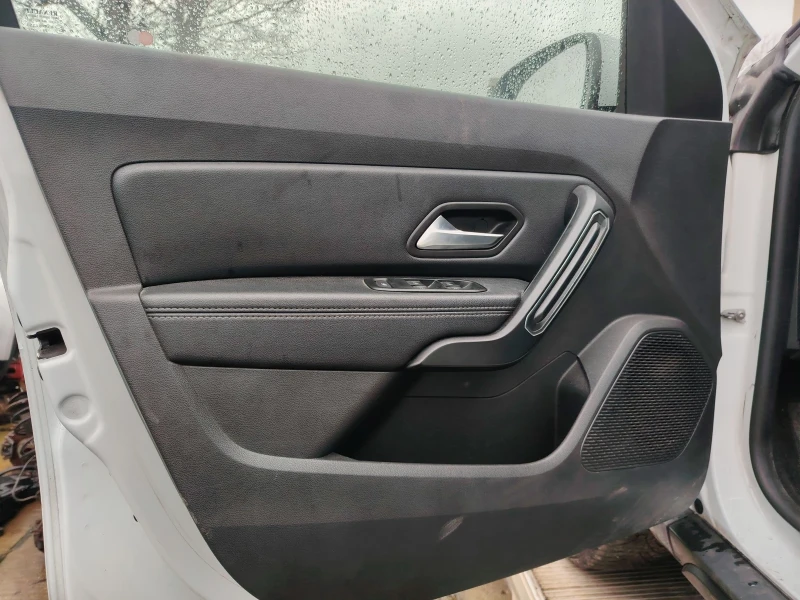 Dacia Duster 1.0i gaz, снимка 6 - Автомобили и джипове - 52676617