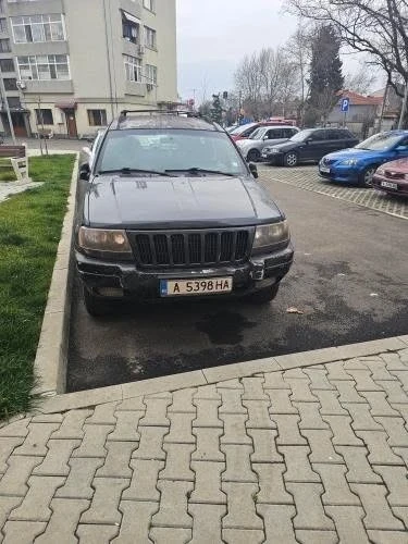 Jeep Grand cherokee Laredo, снимка 3 - Автомобили и джипове - 53976471