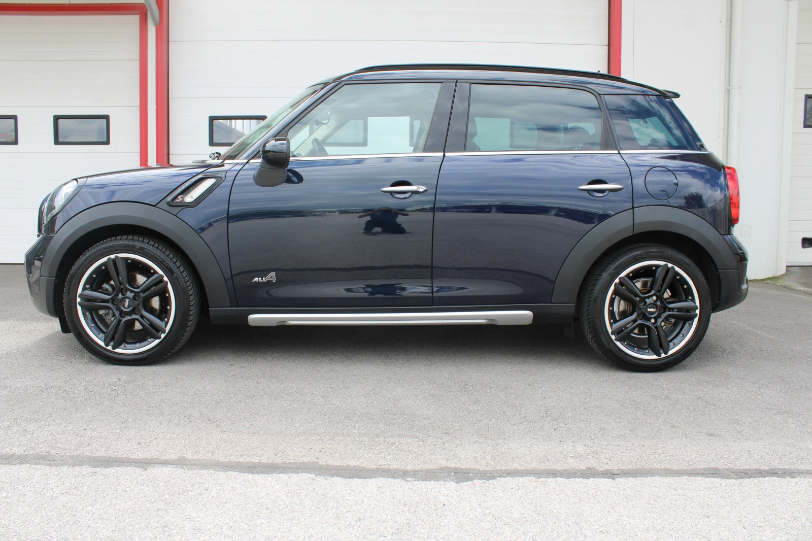 Mini Cooper 2.0SD-ALL4 - изображение 8