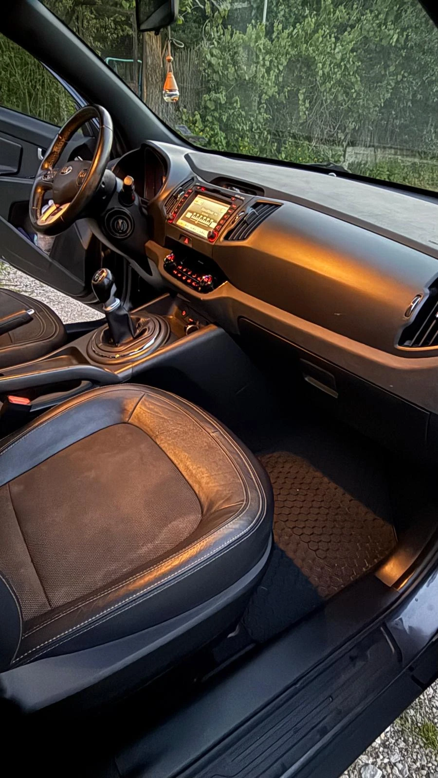 Kia Sportage 2.0 CRDi 4x4 - изображение 10