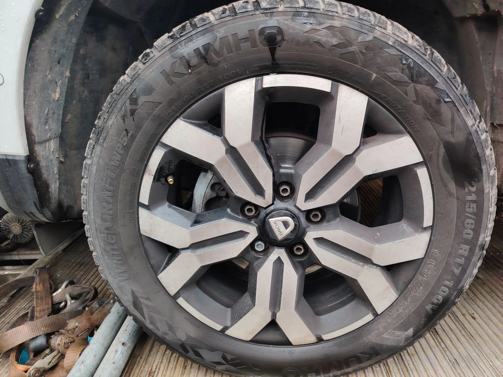 Dacia Duster 1.0i gaz - изображение 10