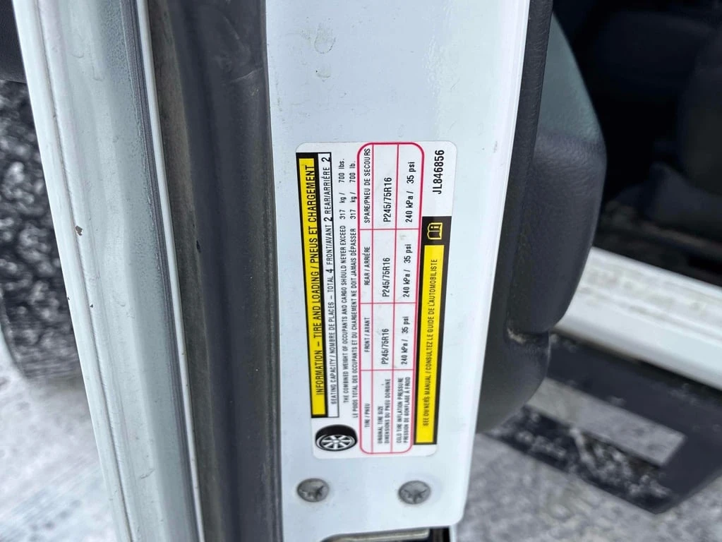 Jeep Wrangler * Sport * CARFAX * ��� ������������ ������ | Mobile.bg � ����������� 11