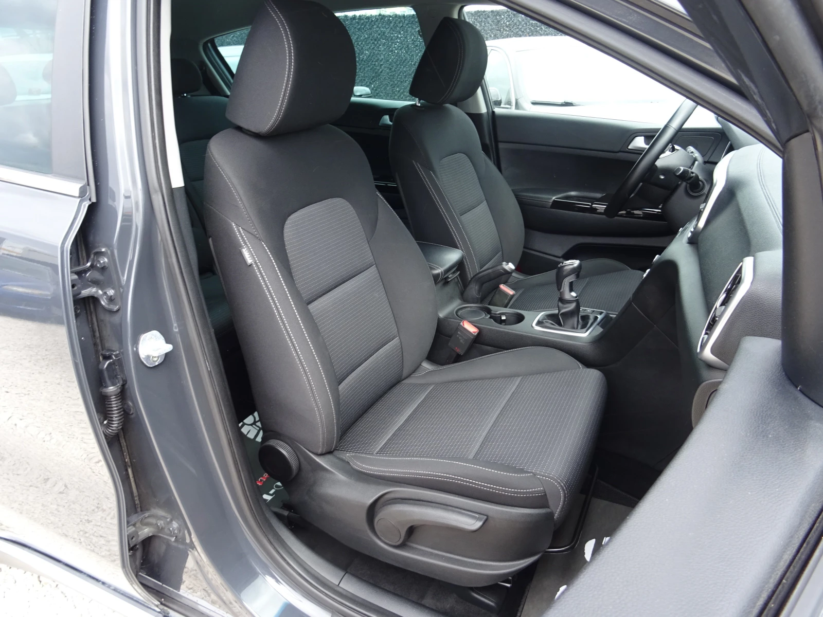 Kia Sportage 1.6 EcoGpl Energi 2WD, снимка 15 - Автомобили и джипове - 53903080