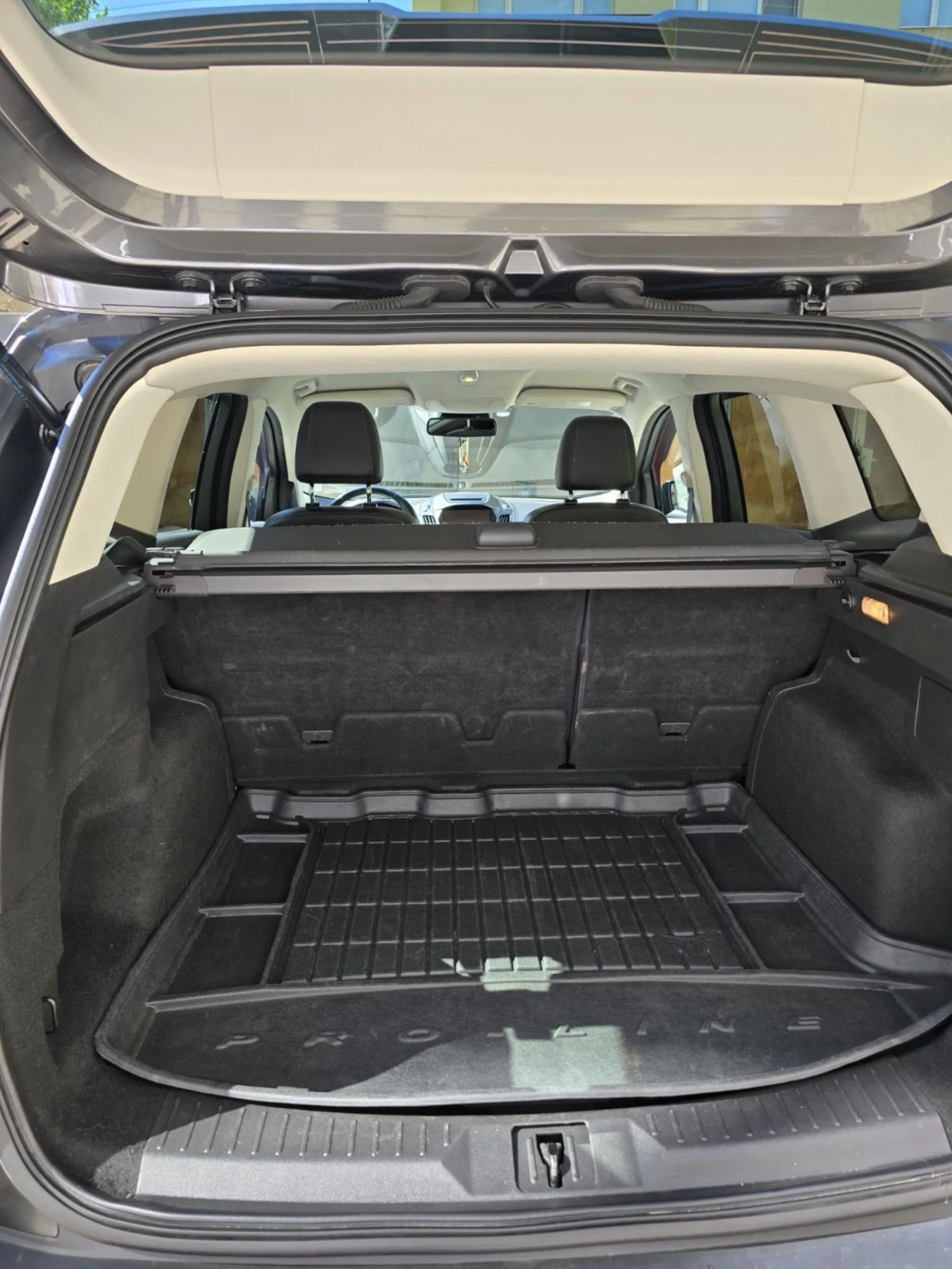Ford Kuga, снимка 6 - Автомобили и джипове - 54413806