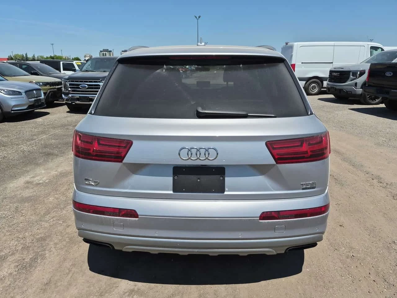 Audi Q7 * Komfort * АВТОКРЕДИТ БЕЗ ПЪРВОНАЧАЛНА ВНОСКА* , снимка 4 - Автомобили и джипове - 54953292