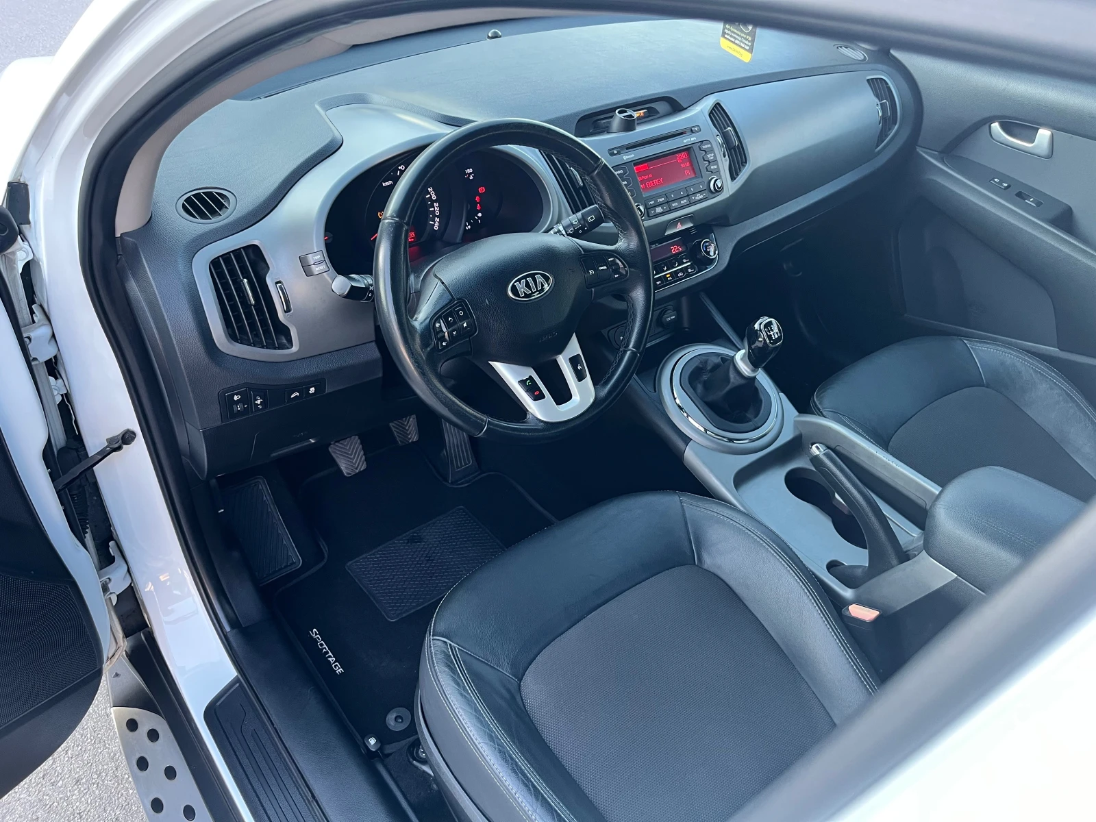 Kia Sportage 1.7CRDI Facelift= EURO-6- Топ Състояние!!!, снимка 10 - Автомобили и джипове - 55126399