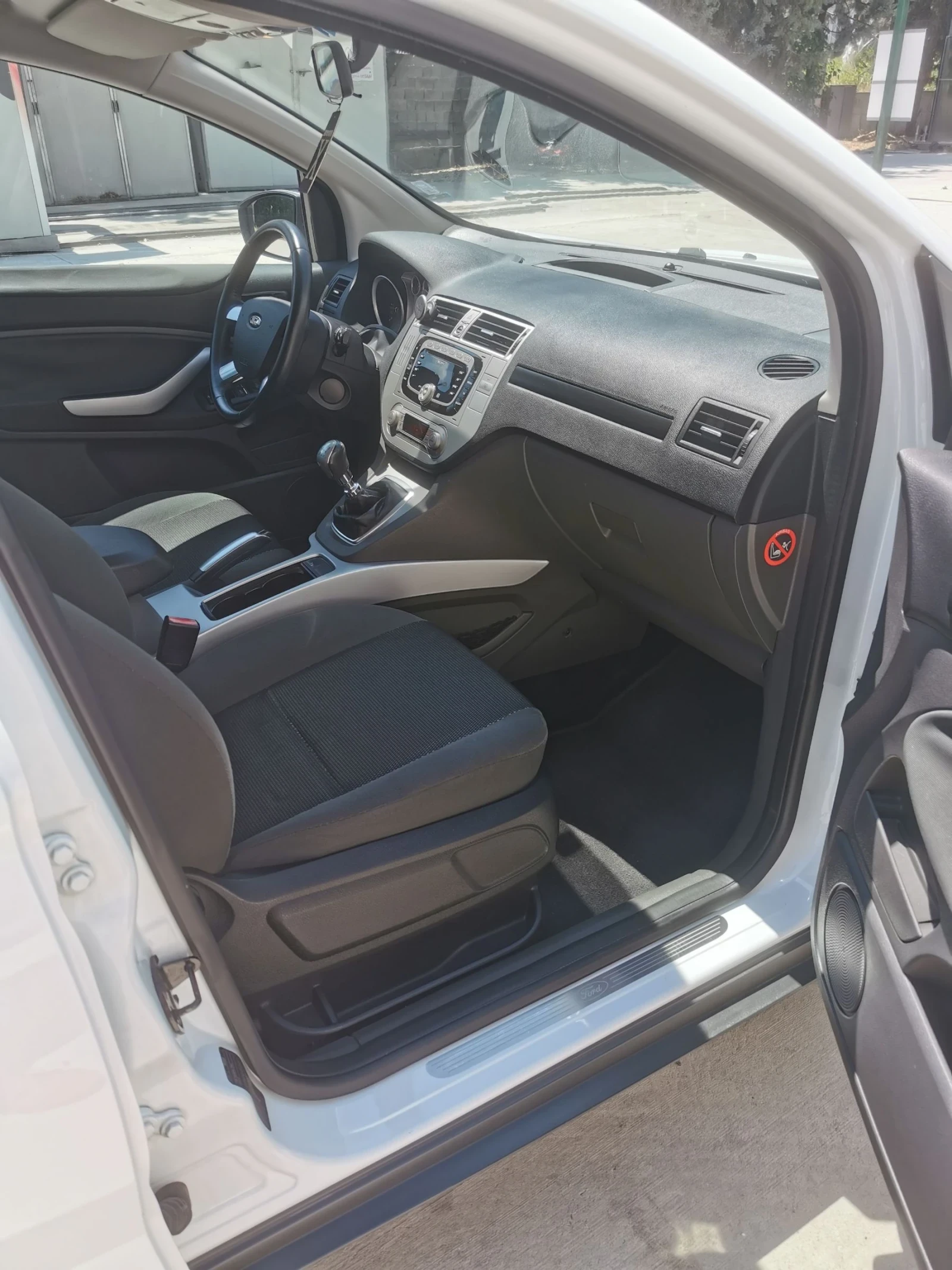 Ford Kuga, снимка 9 - Автомобили и джипове - 55311992