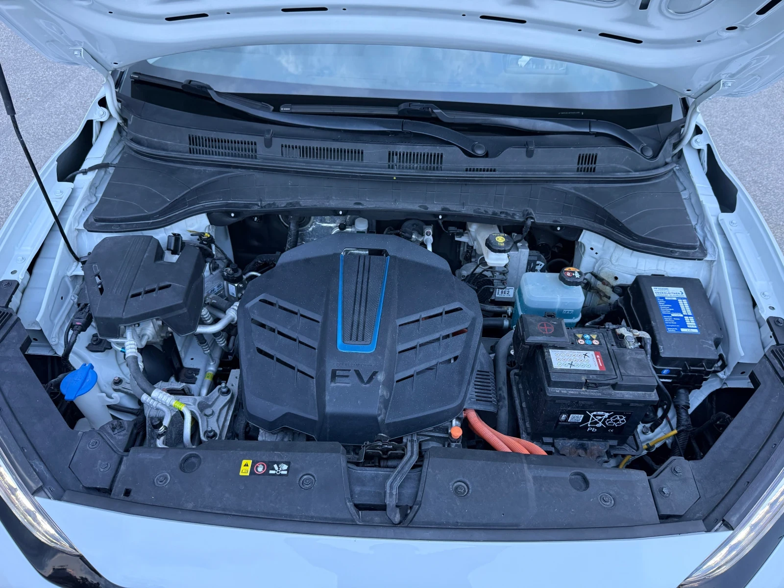 Hyundai Kona 64kw, 204ps, 65160km, снимка 16 - Автомобили и джипове - 55598615