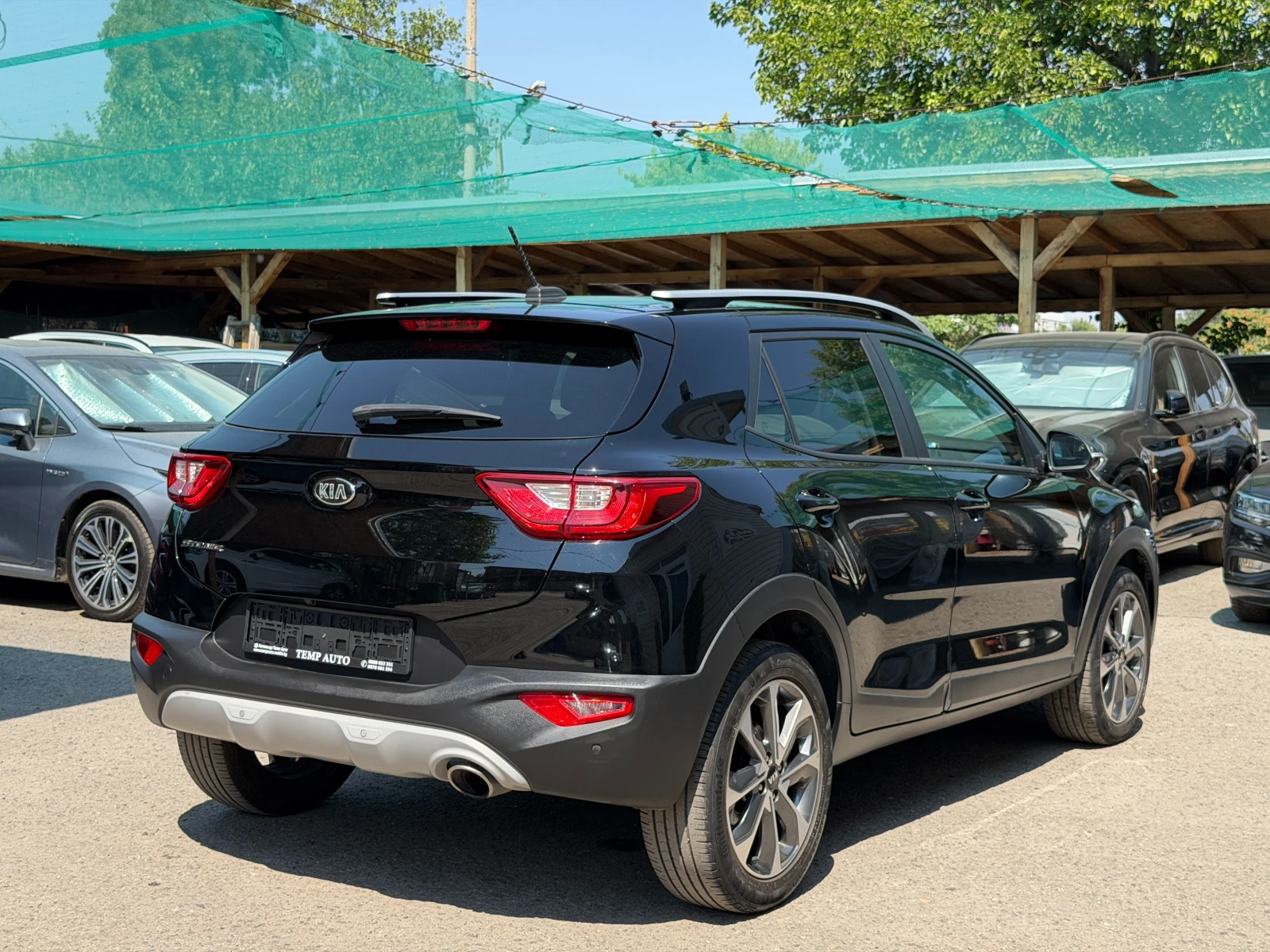 Kia Stonic 1.4MPI* 100�.�.* � ����� �������� ������� � KIA | Mobile.bg � ����������� 3