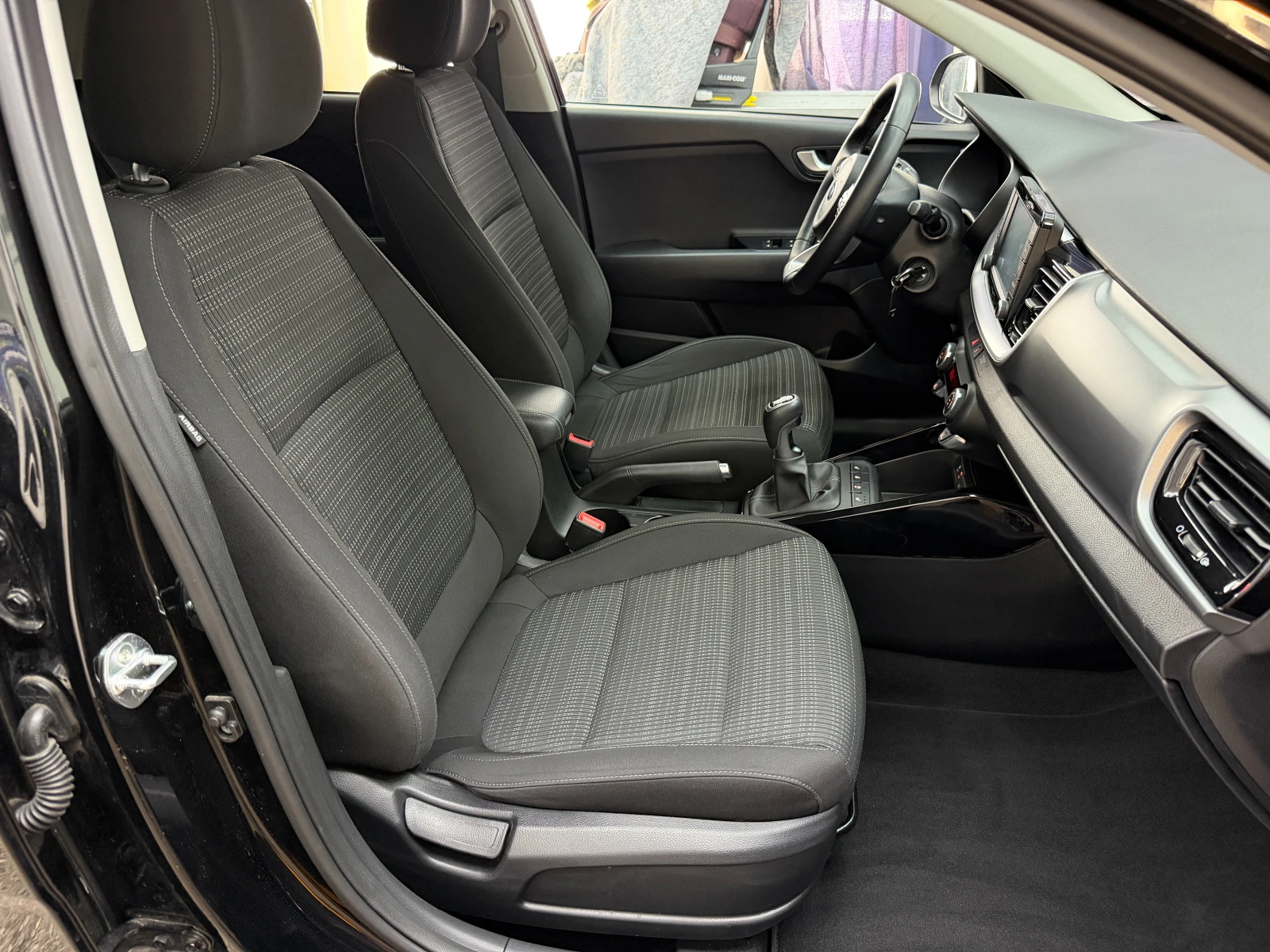 Kia Stonic 1.4MPI* 100�.�.* � ����� �������� ������� � KIA | Mobile.bg � ����������� 14