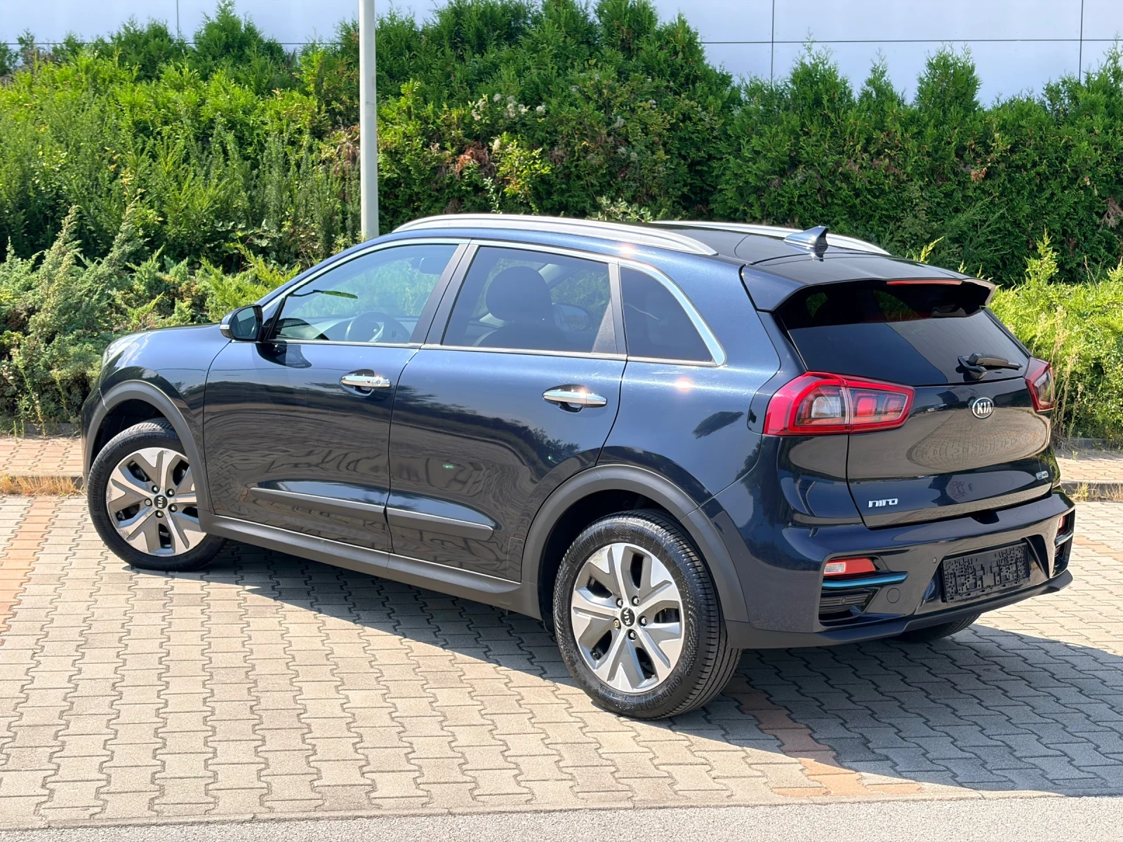 Kia Niro 64kw 204kc 100% SOH!!! TERMOPOMPA!!!, снимка 3 - Автомобили и джипове - 56022376