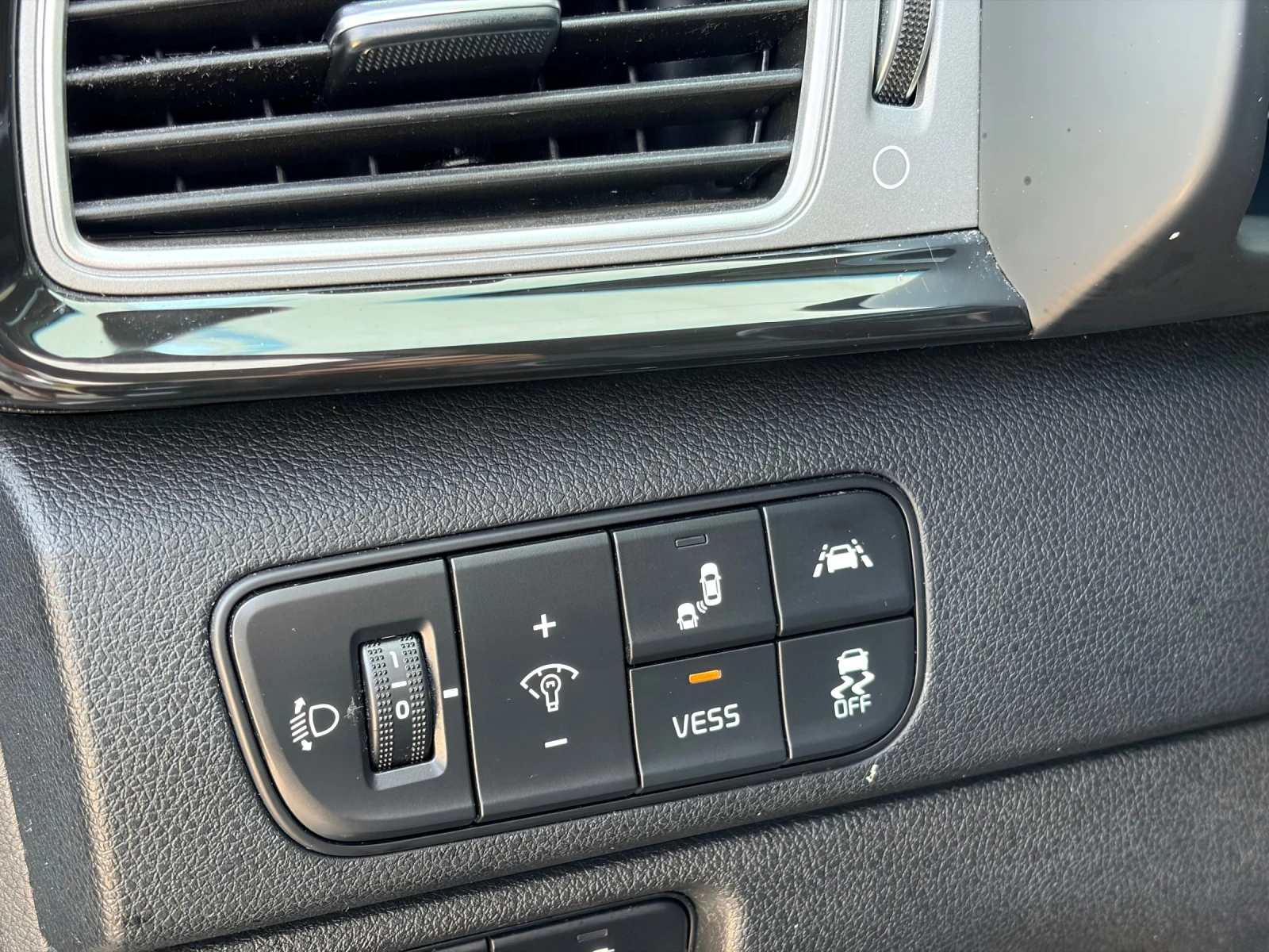 Kia Niro 64kw 204kc 100% SOH!!! TERMOPOMPA!!!, снимка 10 - Автомобили и джипове - 56022376