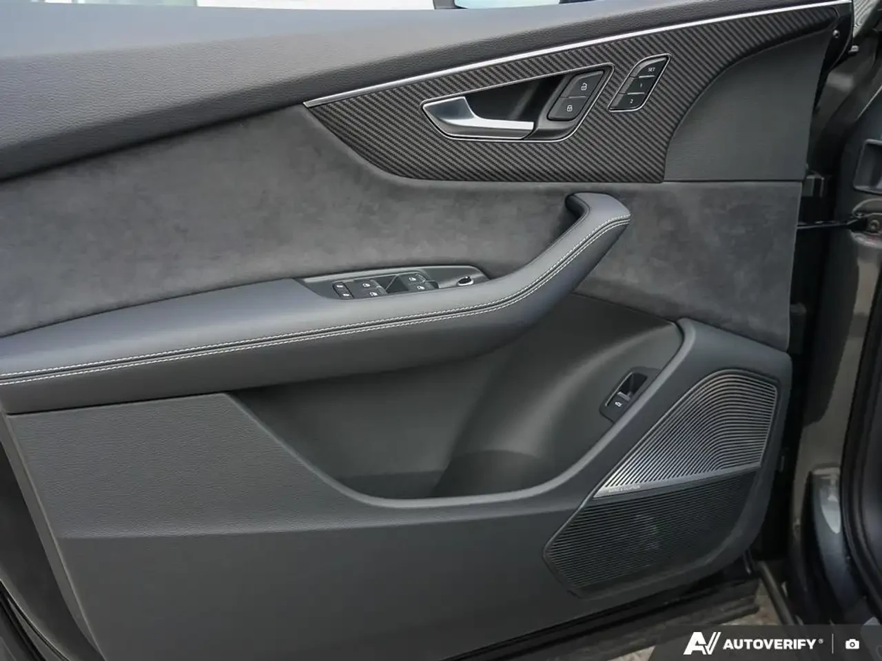 Audi SQ7, снимка 8 - Автомобили и джипове - 56226766