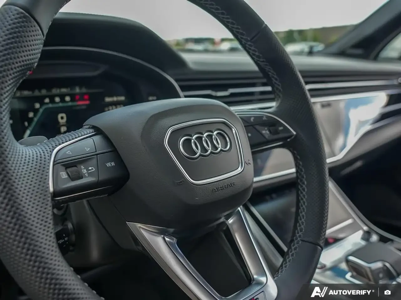 Audi SQ7, снимка 13 - Автомобили и джипове - 56226766