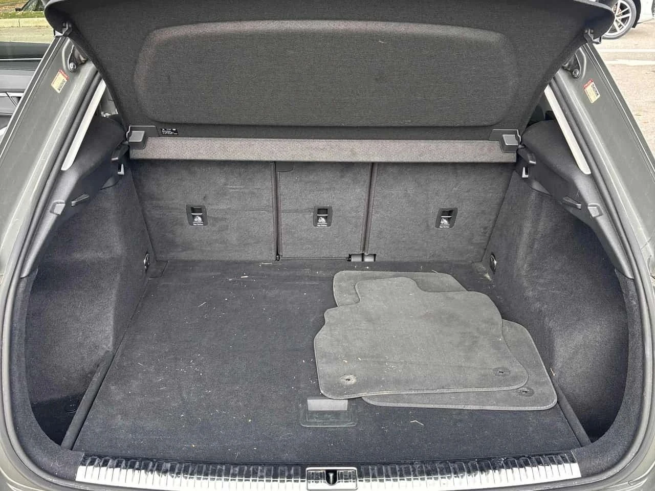 Audi Q3, снимка 13 - Автомобили и джипове - 56689896