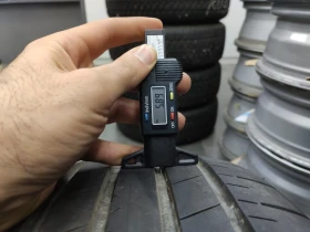 Гуми Летни 225/45R19, снимка 8 - Гуми и джанти - 48993473