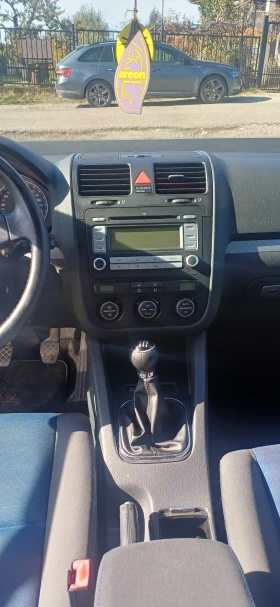 VW Golf | Mobile.bg    7