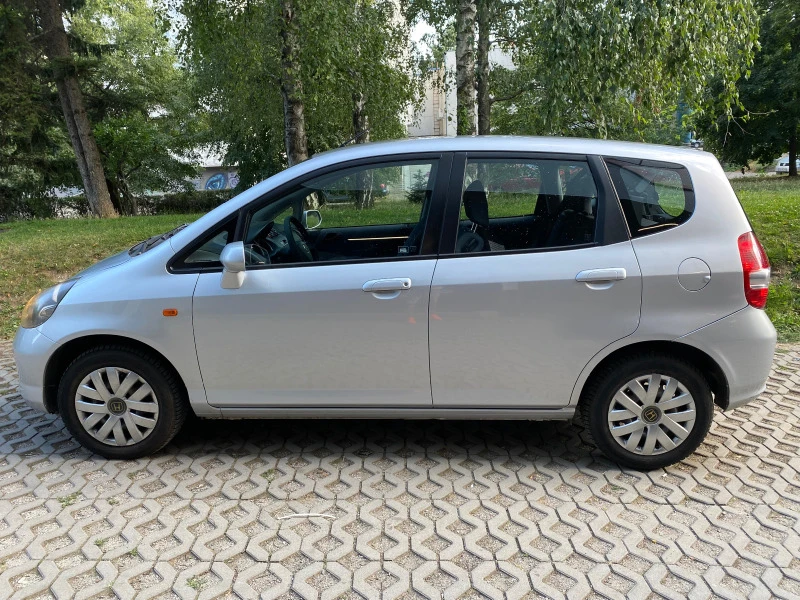 Honda Jazz ОТЛИЧЕН БЕНЗИН, снимка 4 - Автомобили и джипове - 46638089