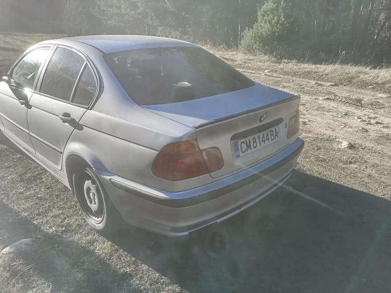 BMW 318, снимка 12 - Автомобили и джипове - 49502978