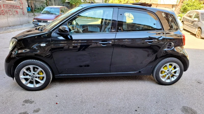 Smart Forfour, снимка 3 - Автомобили и джипове - 49099506