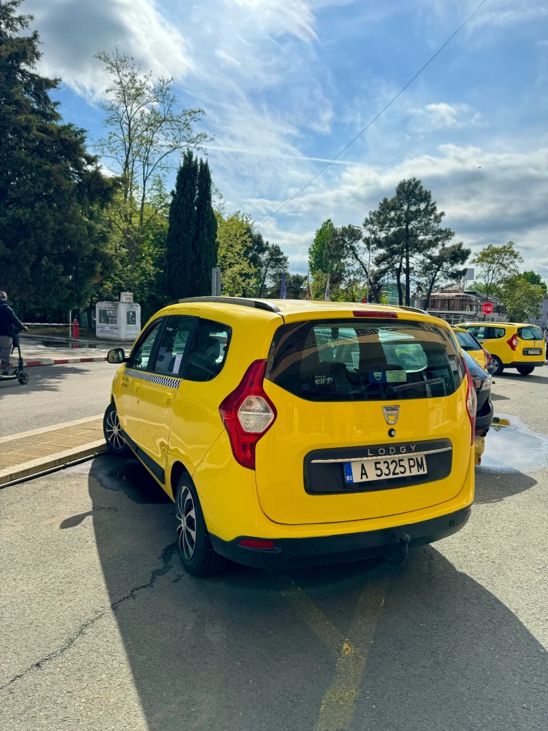 Dacia Lodgy 1.6* LPG* LIZING* 102ks* CRUISE* 7MESTA, снимка 4 - Автомобили и джипове - 52787570