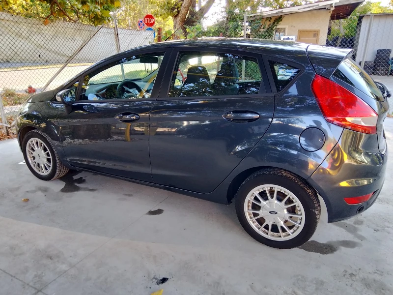 Ford Fiesta бензин/газ, снимка 6 - Автомобили и джипове - 51540229